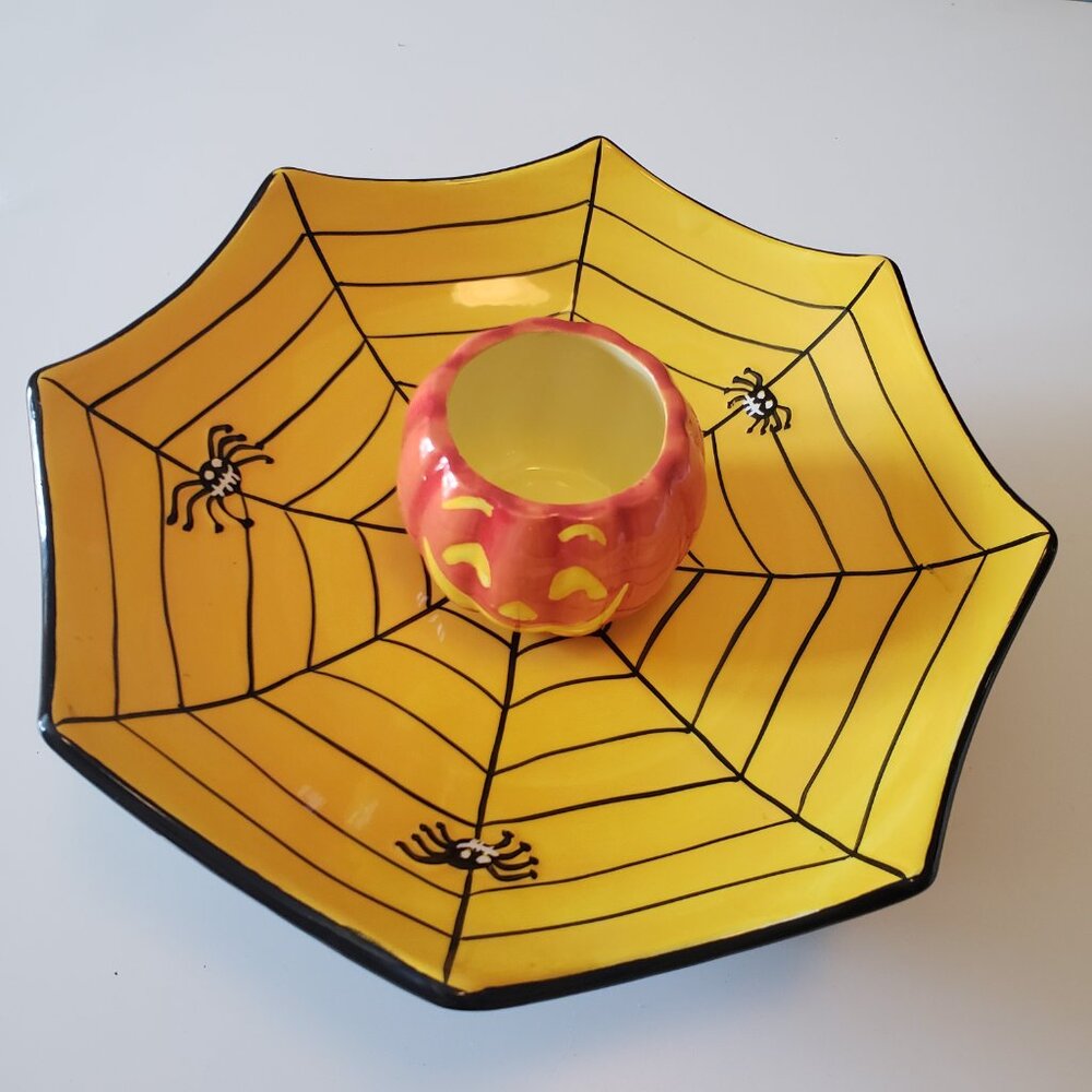 Halloween Pumpkin Spider Web Candy Dish / Chips & Dip Vintage Dennis East Decor